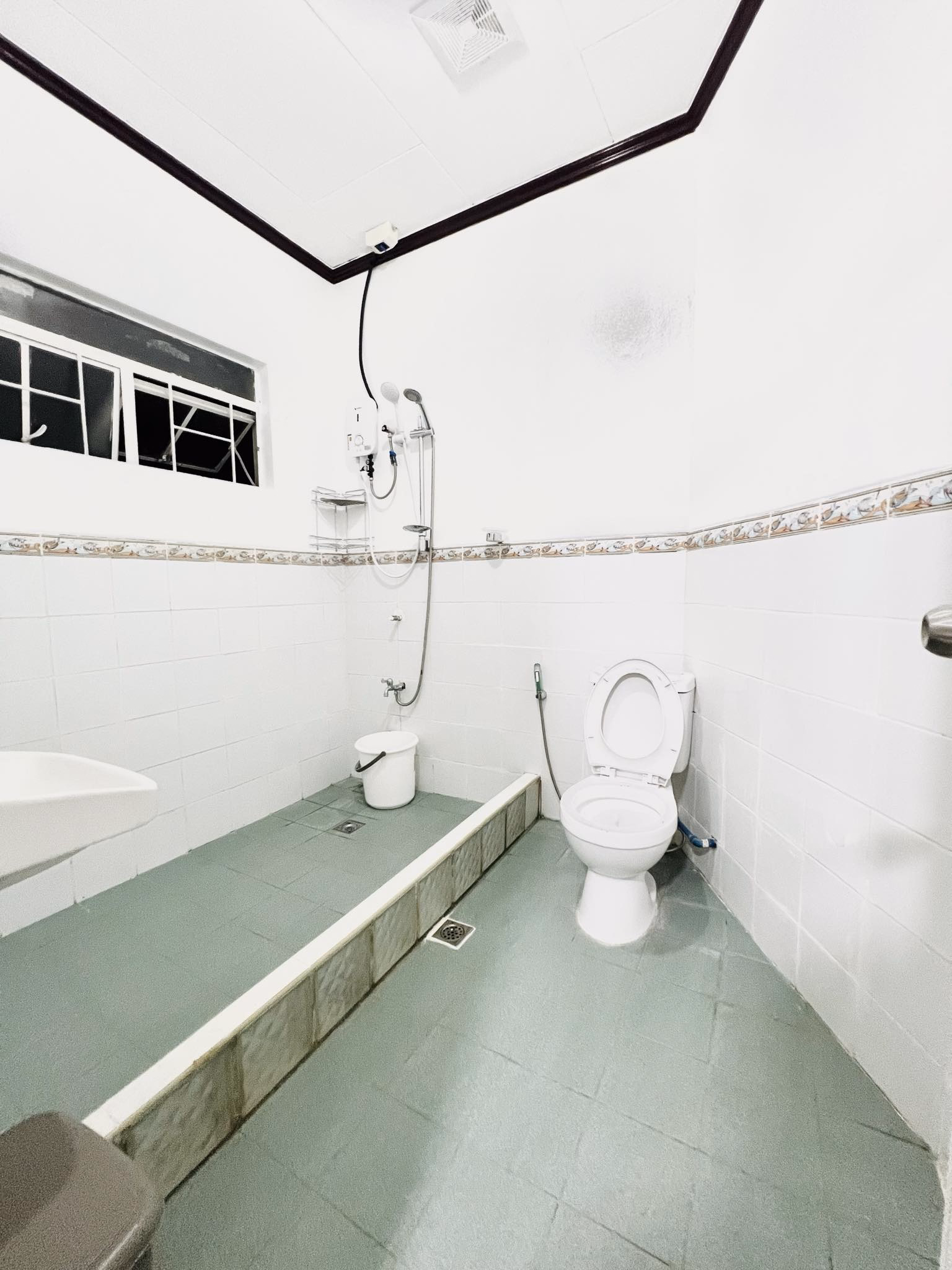 image-https://cdn.palawanwebsolutions.com/clarkkent/ckhomestay/ckhomestay002.avif1