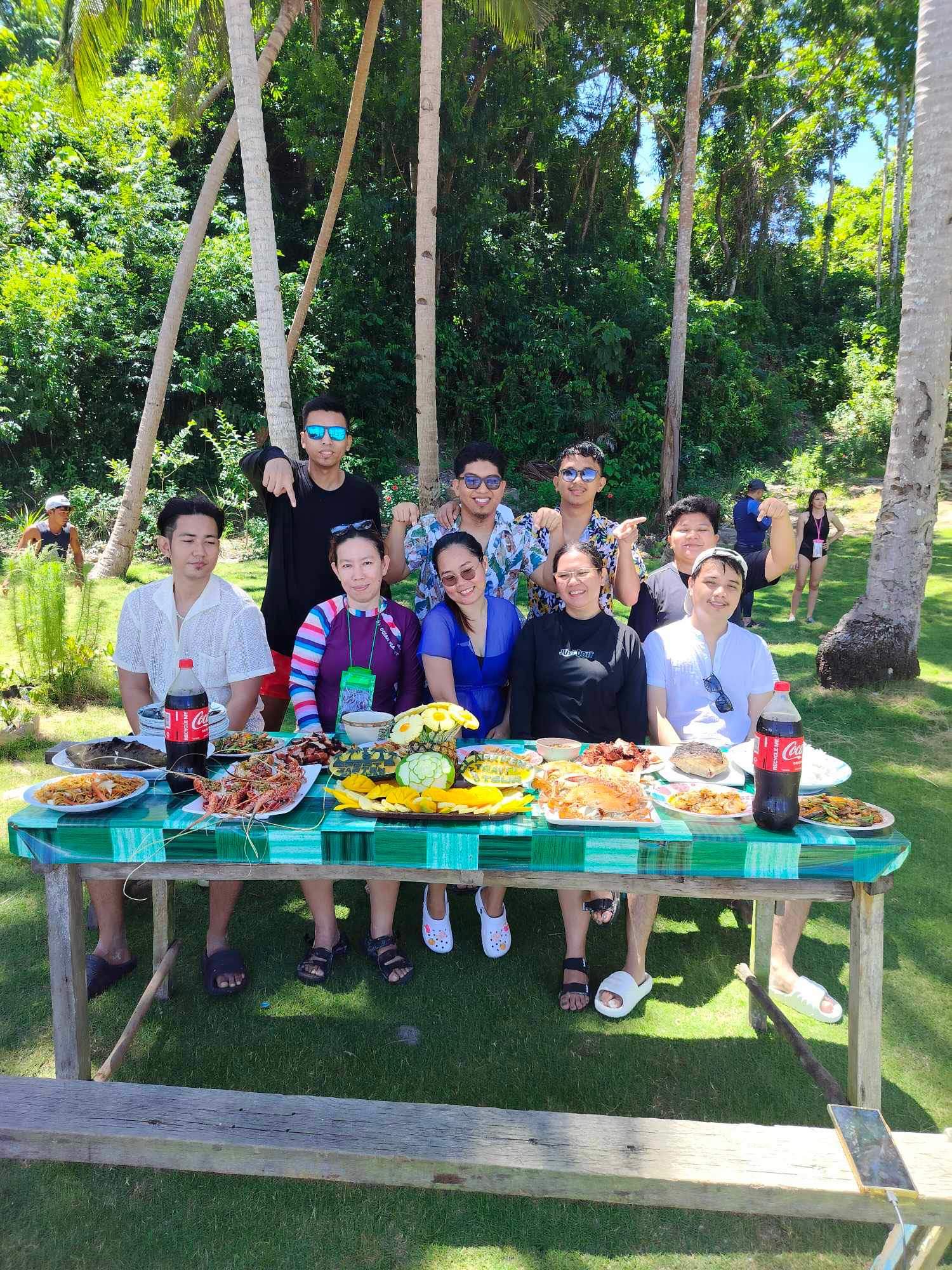 image-https://cdn.palawanwebsolutions.com/clarkkent/port-barton/day-tour/picnic04.jpeg1