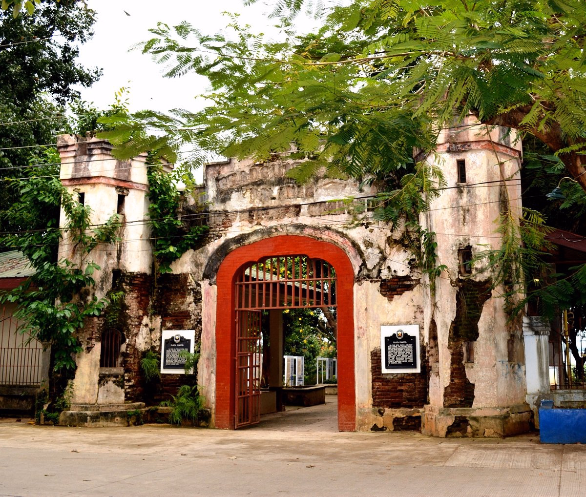 image-https://cdn.palawanwebsolutions.com/clarkkent/pps/city-tour/cathedral.avif1