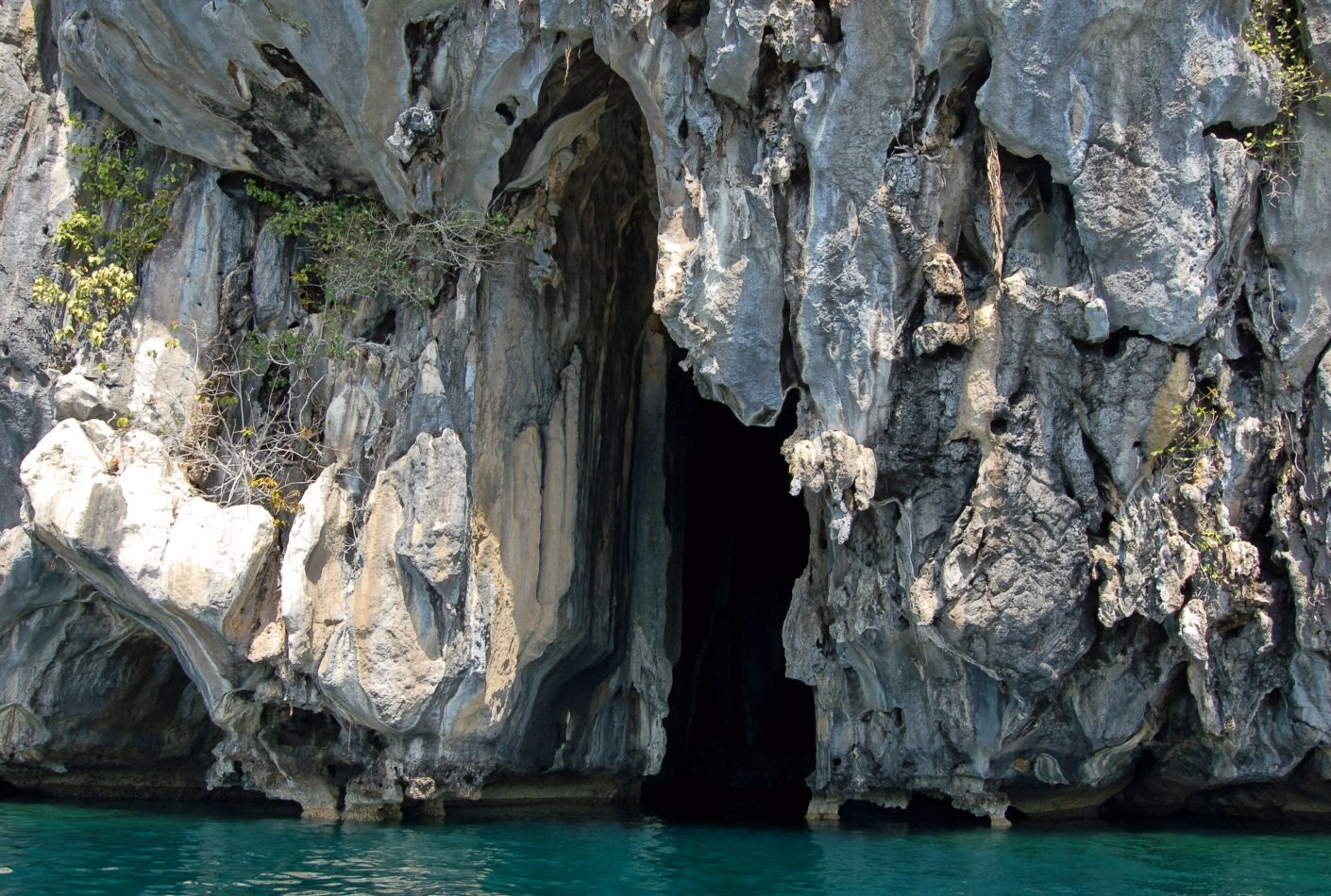 Tour B - Caves & Coves